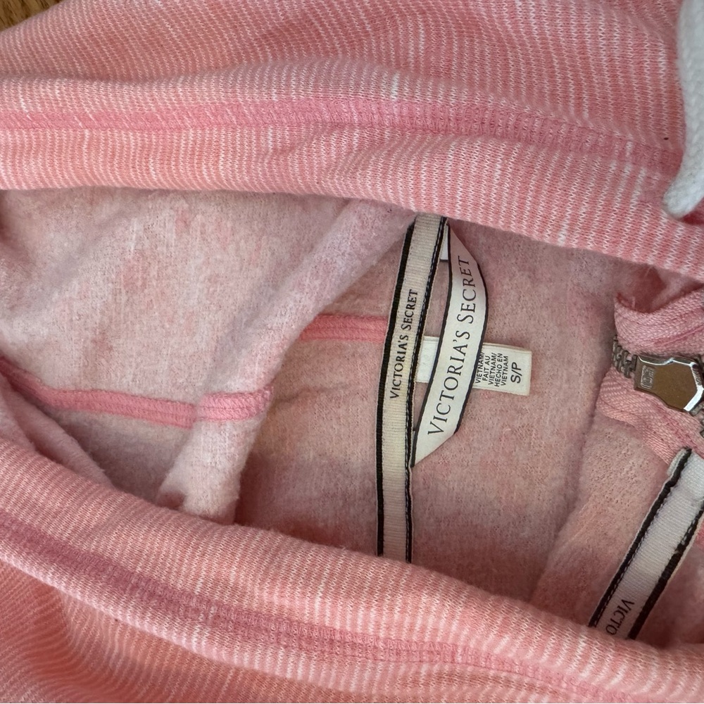 Victoria Secret Jacket - Picture 2 of 4